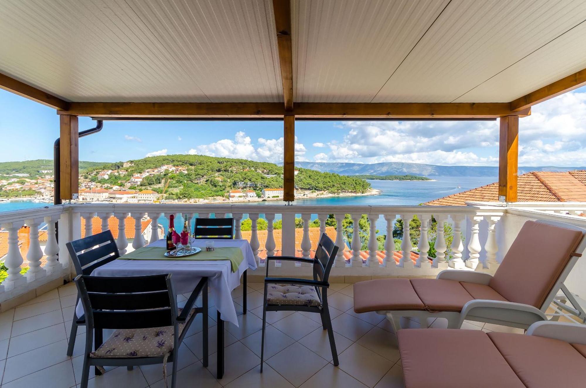 Apartments Jakov Jelsa  Dış mekan fotoğraf